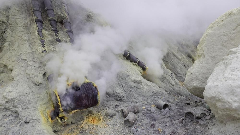 C0027.00_03_47_17.Still011